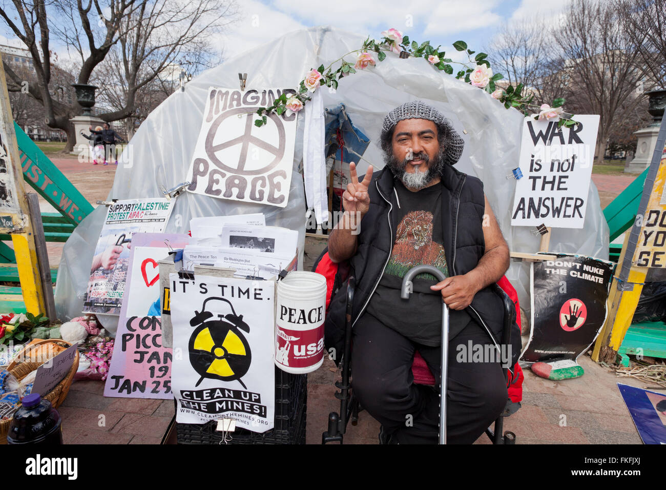27. Januar 2016 - Washington, DC USA: Aktivisten Friedensmarsch in Erinnerung an Concepcion Picciotto Stockfoto