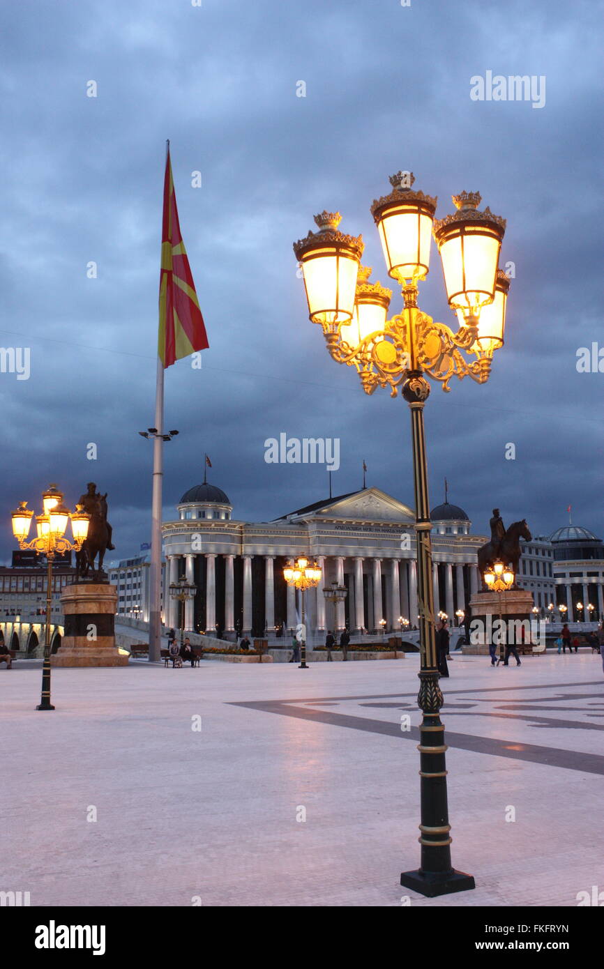 Lampe standard im Zentrum von Skopje Stockfoto