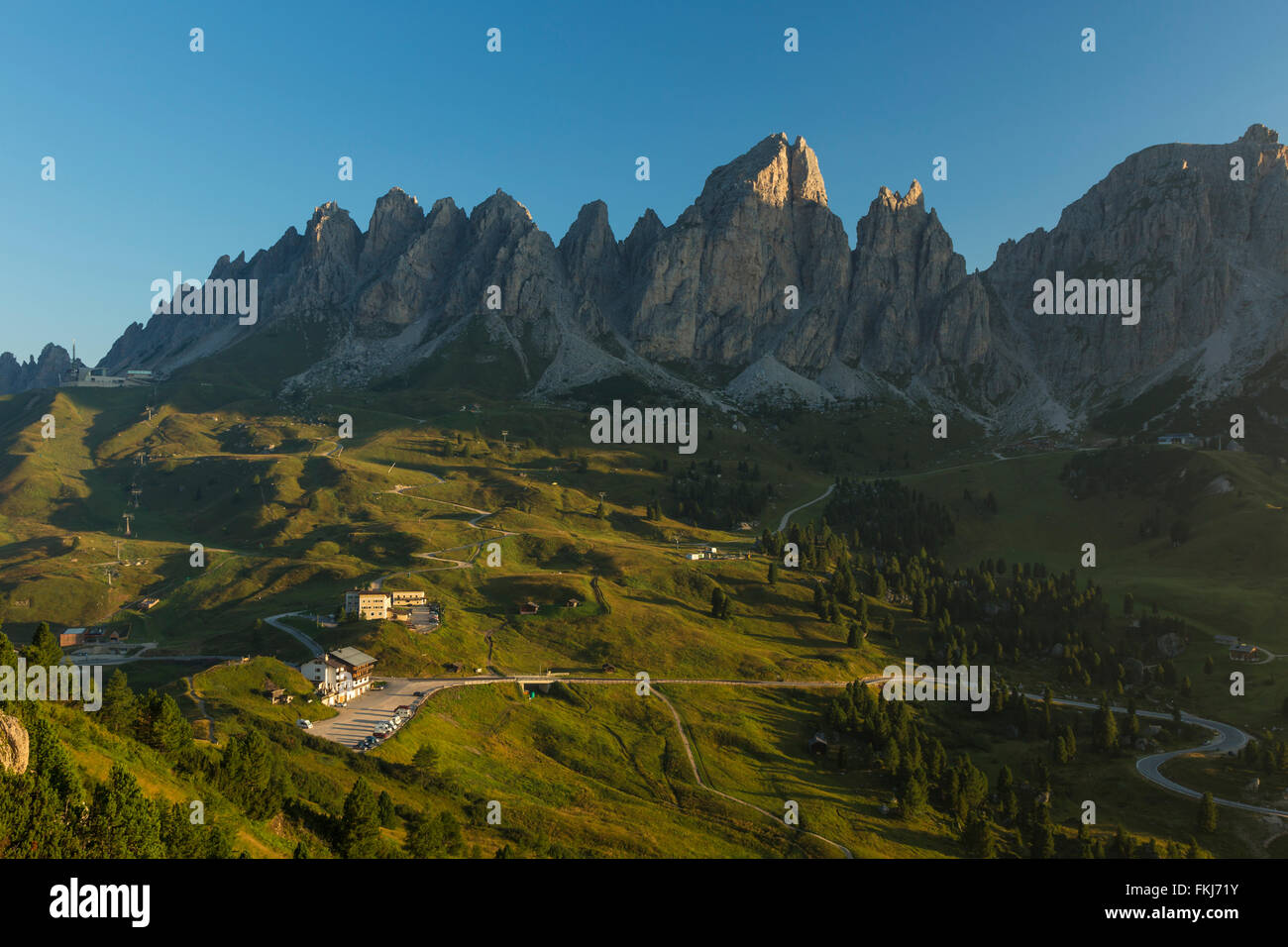 Sonnenaufgang in Sellajoch, Dolomiten Stockfoto