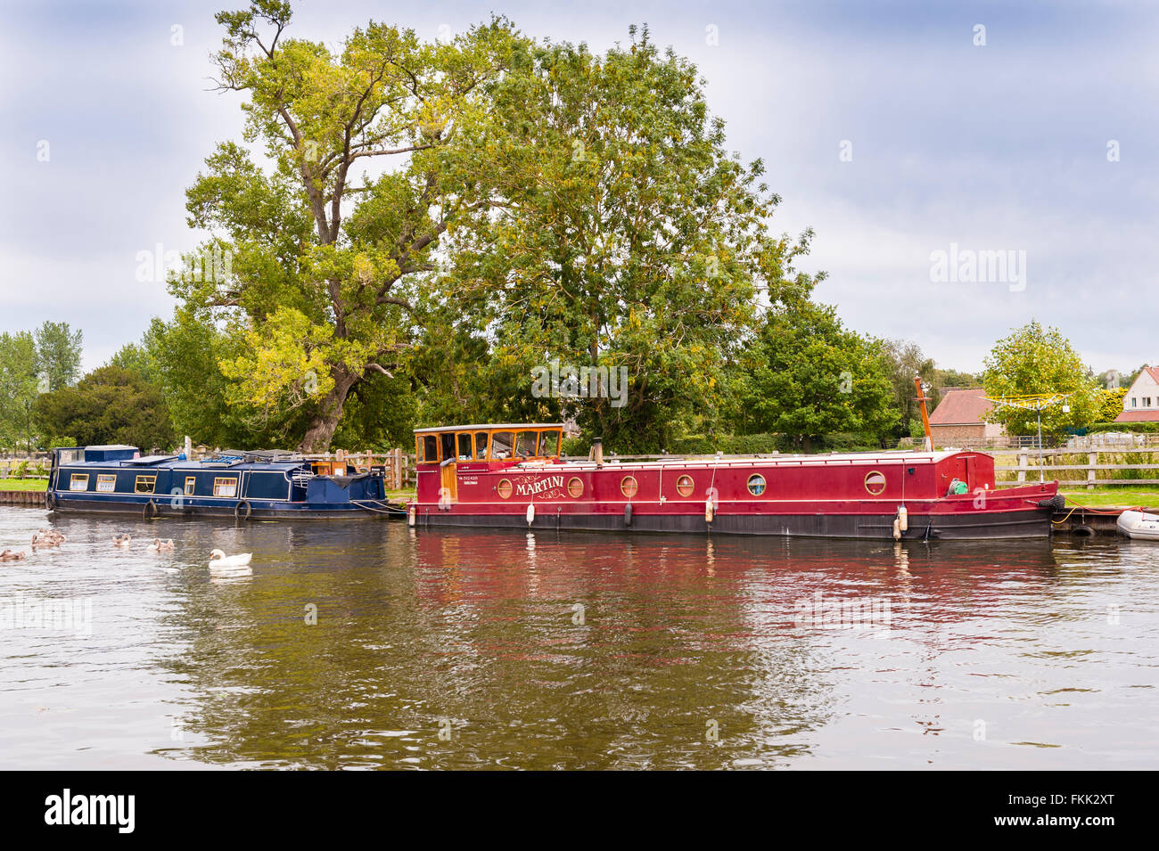 Boote im Kanal in Frampton auf Severn, Gloucestershire, England, Großbritannien, Uk Stockfoto