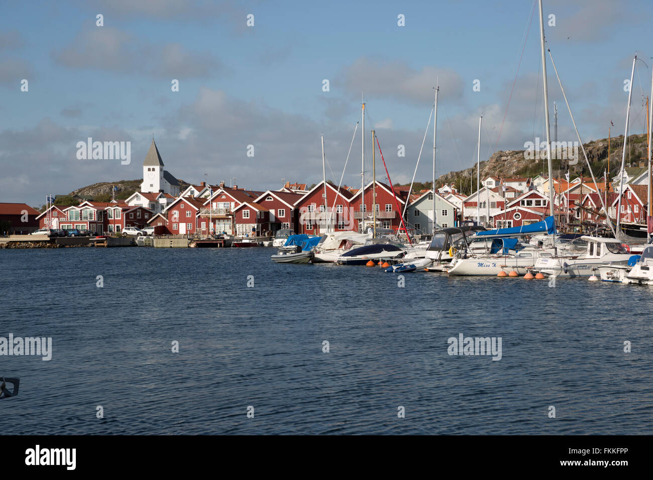 Blick über Stadt und Hafen, Skärhamn, Tjörn, Bohuslän-Küste, Süd-West Schweden, Schweden, Europa Stockfoto