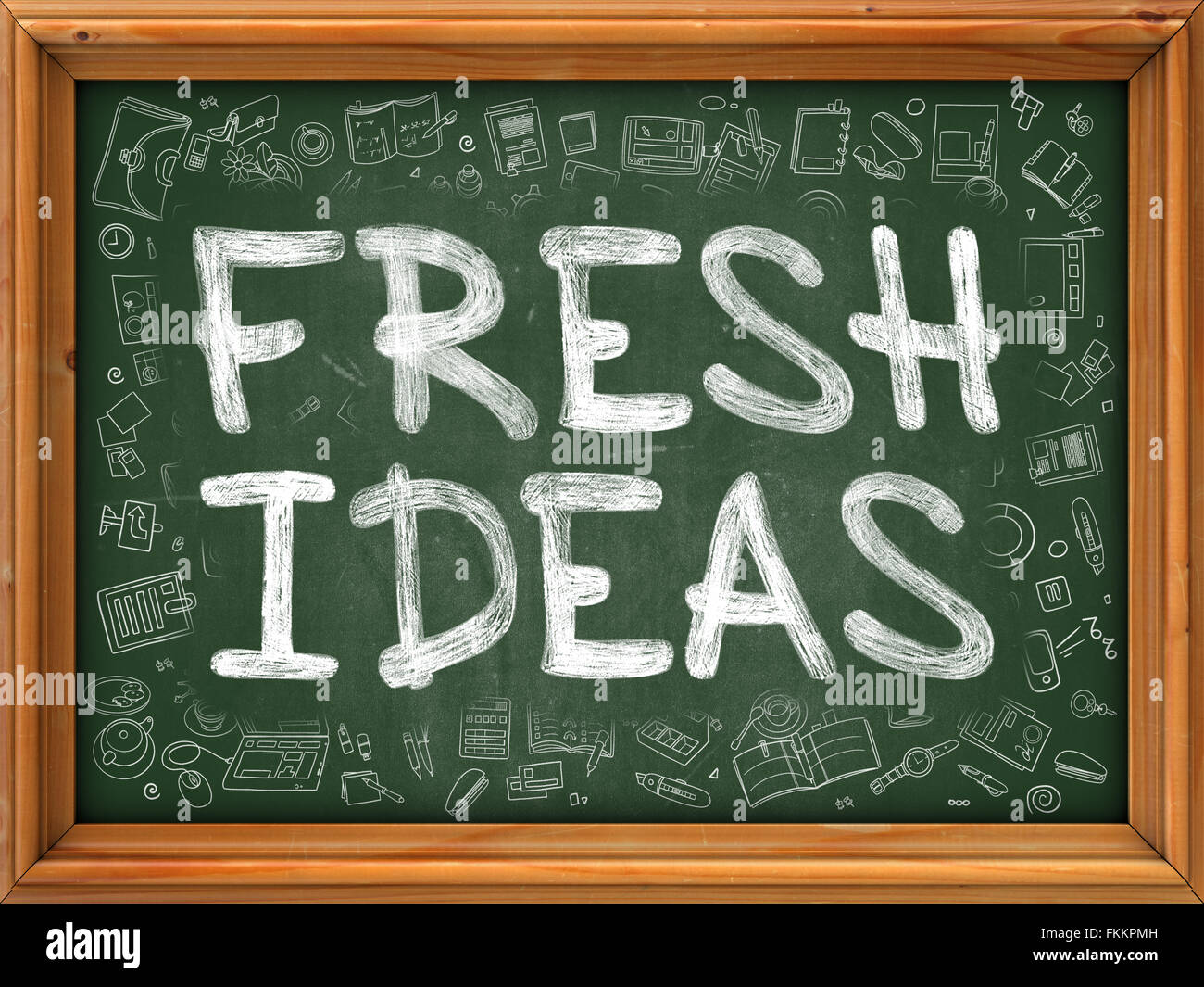 Frische Ideen Konzept. Grünen Tafel mit Doodle Symbole. Stockfoto