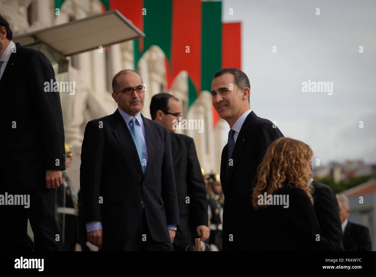 Lissabon, Portugal, 9. März 2016. Spanische König Felipe VI, kommt dem portugiesischen Parlament vor Beginn der Zeremonie. Bildnachweis: Helena Poncini/Alamy Live-Nachrichten. Stockfoto