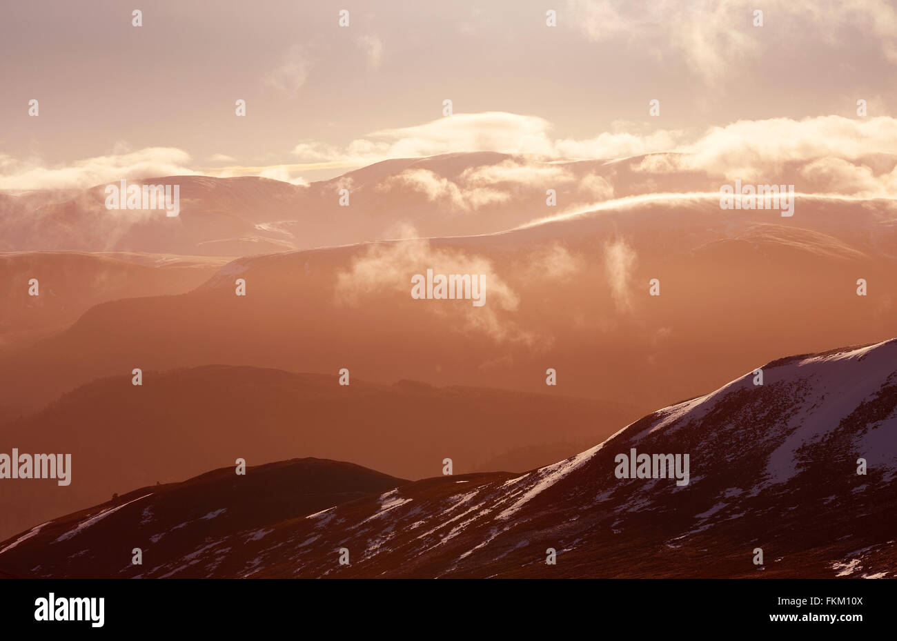Sonnenaufgang über den Cairngorms in den schottischen Highlands, UK. Stockfoto