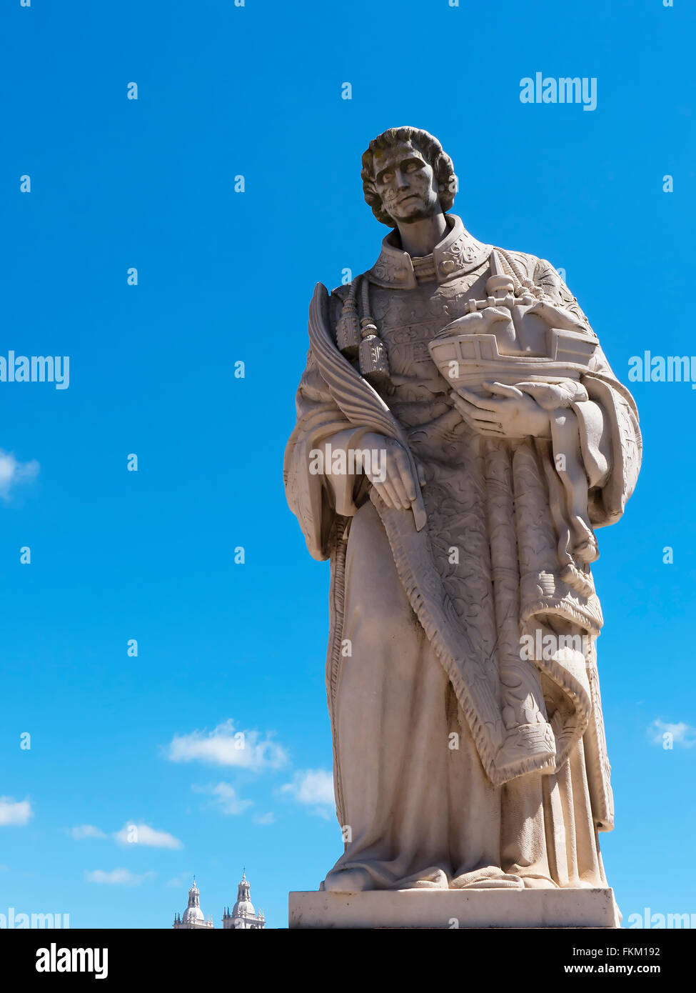 Alfama ist der älteste Stadtteil von Lissabon, es breitet sich nach unten Südhang von Burg São Jorge, Tejo Stockfoto