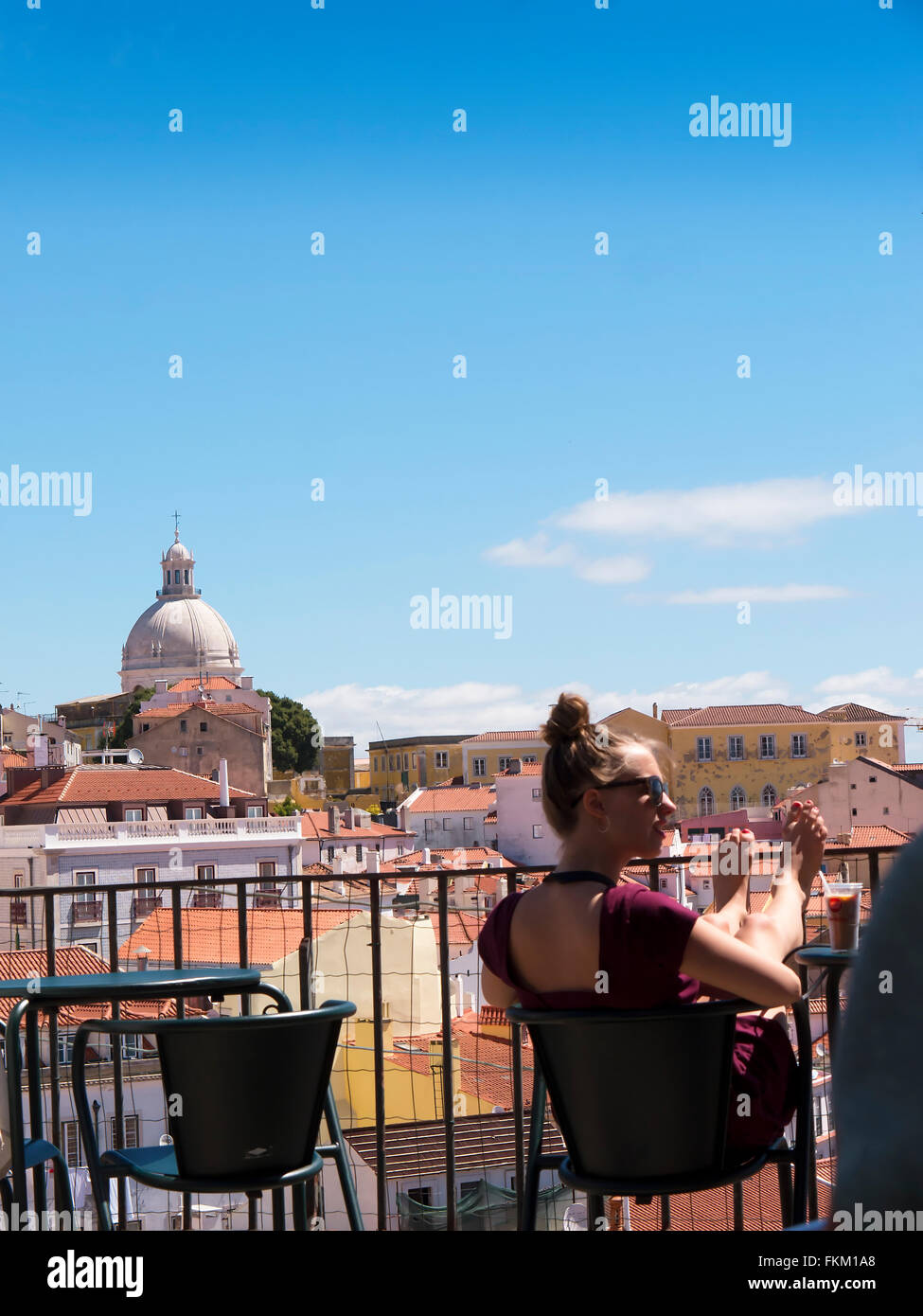 Alfama ist der älteste Stadtteil von Lissabon, es breitet sich nach unten Südhang von Burg São Jorge, Tejo Stockfoto