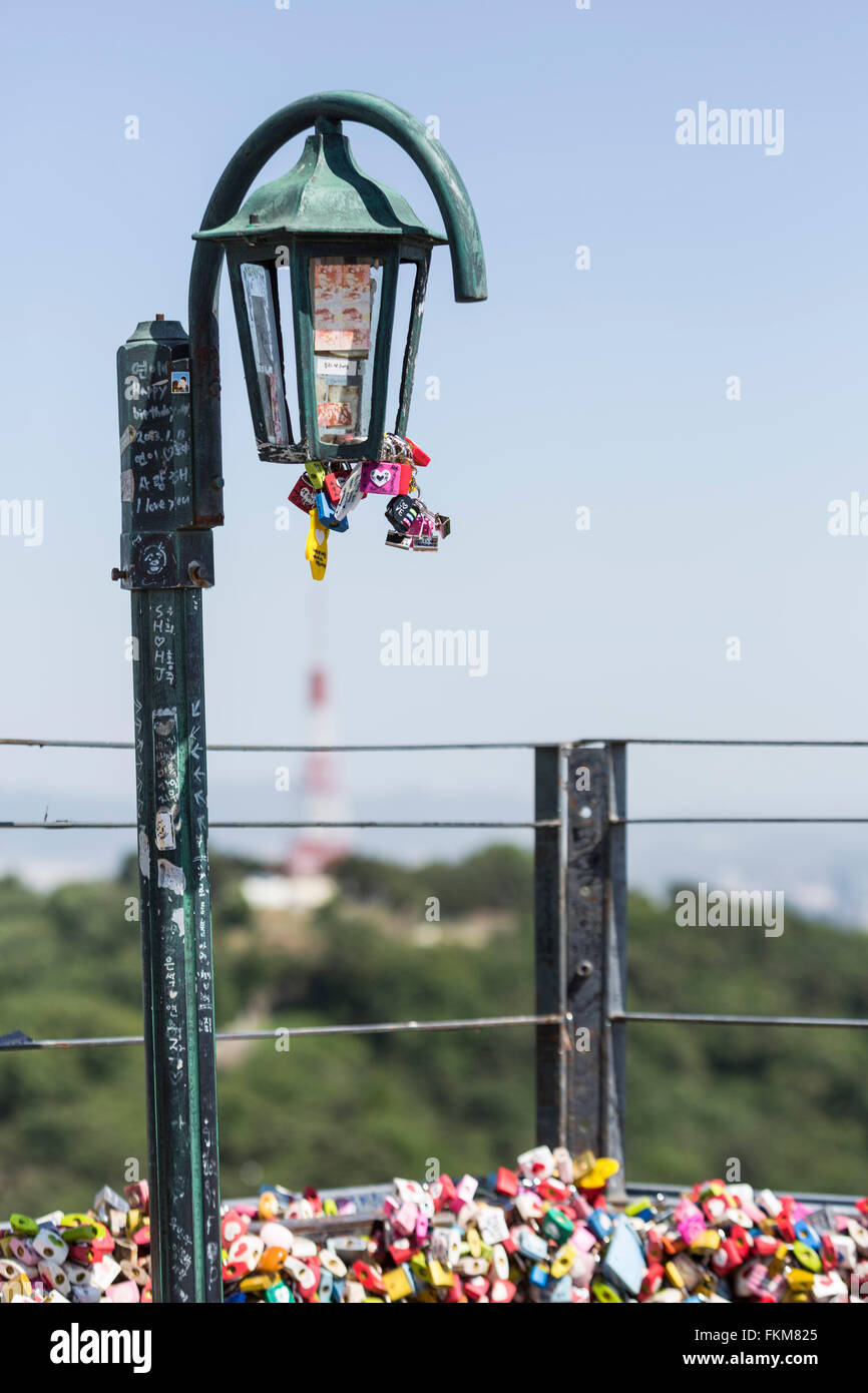 Schlösser der Liebe, N Seoul Tower, Seoul, Südkorea Stockfoto