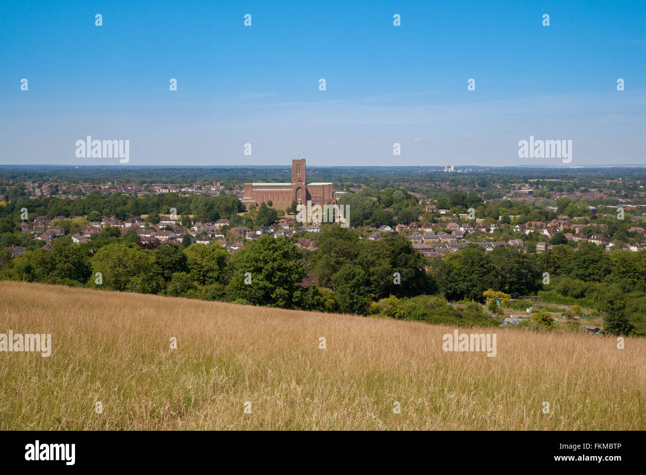 Blick auf die Kathedrale von Guildford, Surrey, England Stockfoto