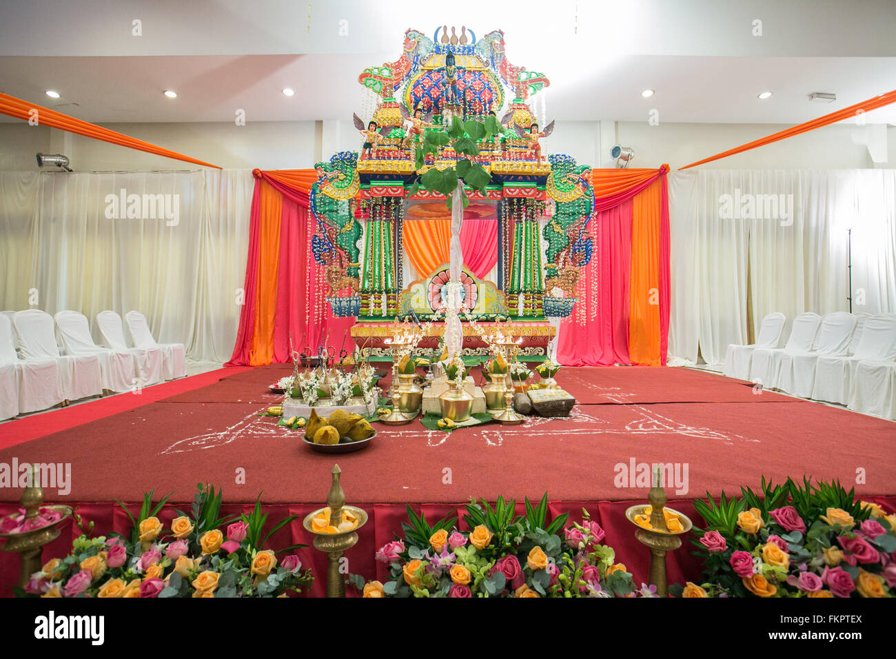 Manavarai Bühne im indischen Hindu-Hochzeitszeremonie Stockfoto