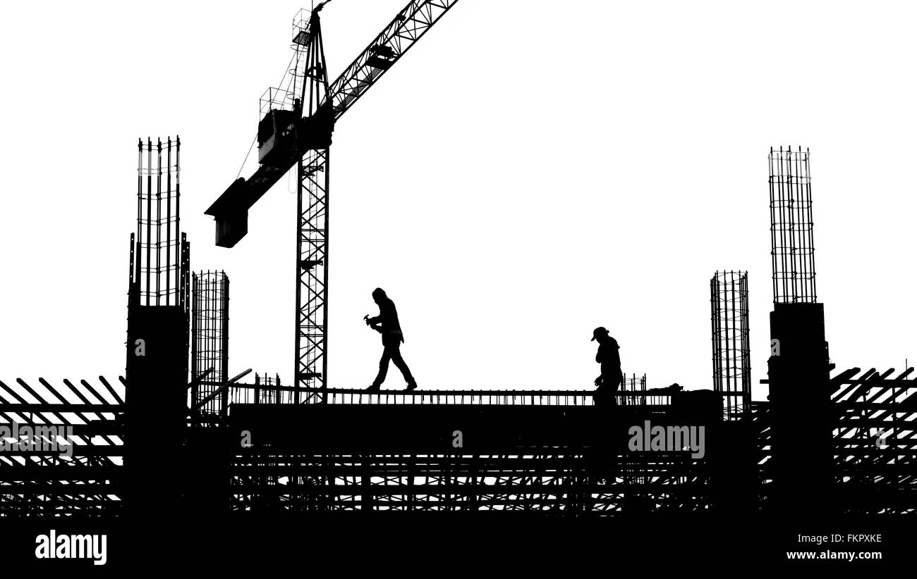 Arbeiter-Spaziergang durch Stahlarmierung Strahl in Baustelle mit Kran Hintergrund, schwarz / weiß Stockfoto