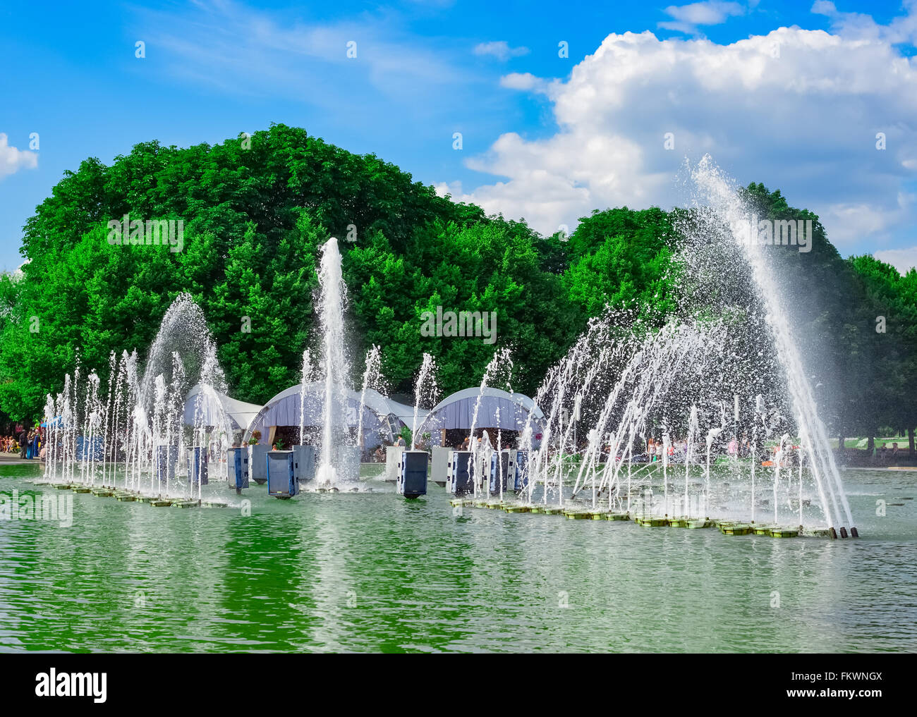 Brunnen im Gorki Park auf Sommer Tag, Moskau, Russland, Osteuropa Stockfoto