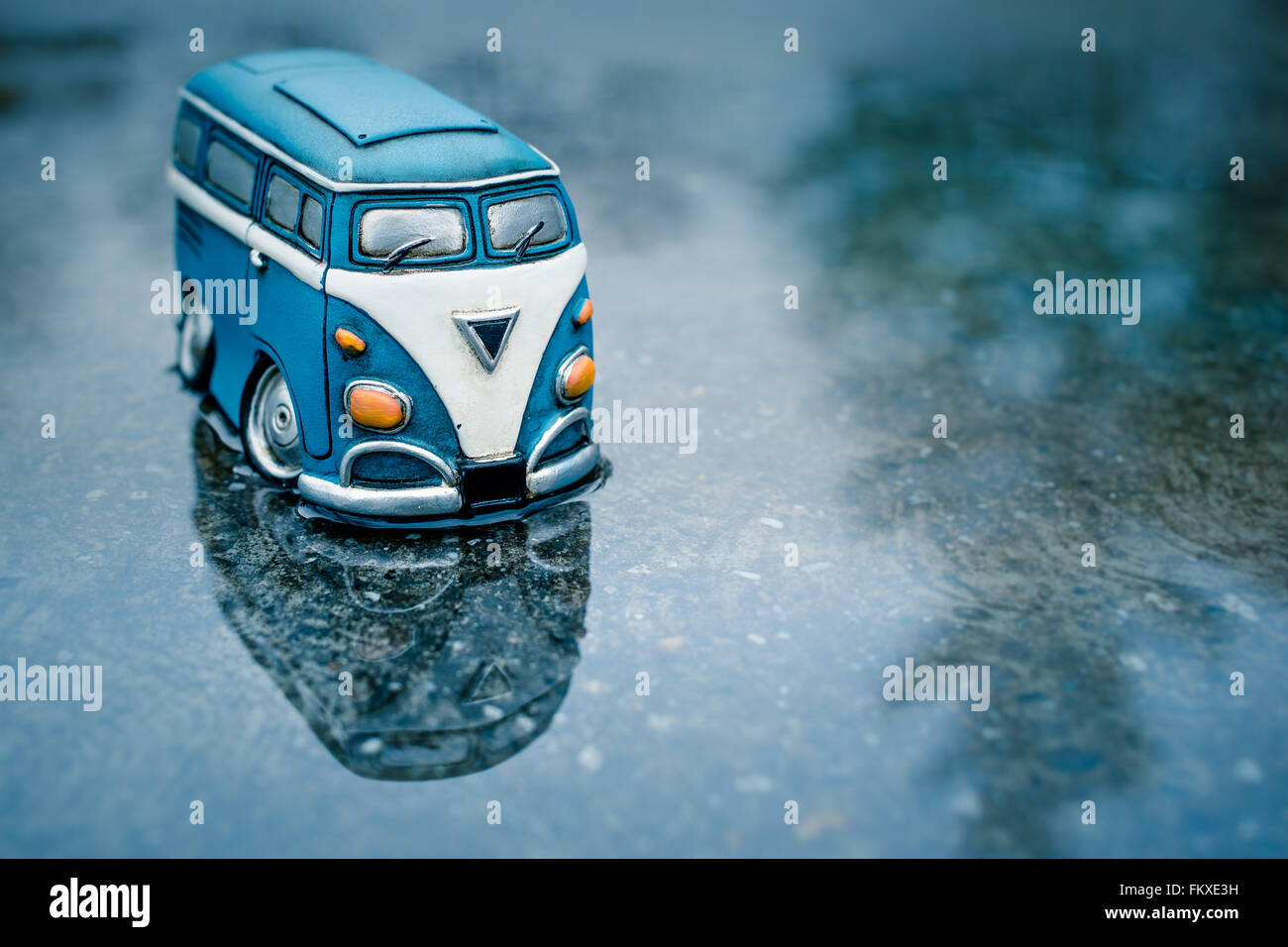 Rainy Day Reflexion von Van Spielzeug Stockfoto