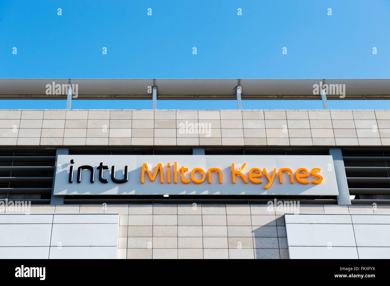 Intu Milton Keynes Einkaufszentrum Zeichen, Buckinghamshire, England Stockfoto