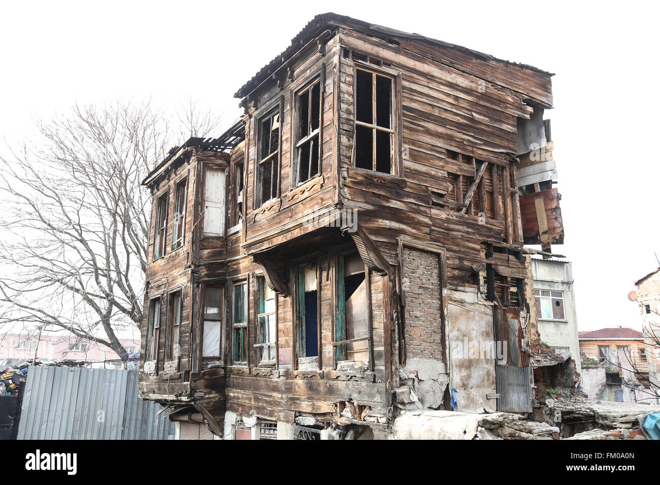 Alte und verlassene Gebäude in der Stadt Istanbul, Türkei Stockfoto