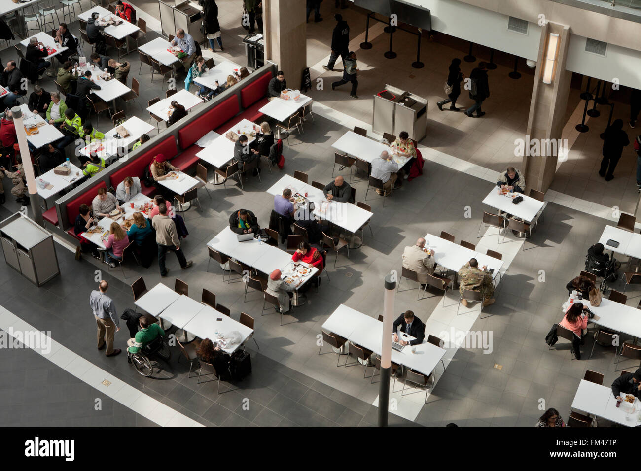 Shopping-Mall Essbereich von oben - USA Stockfoto