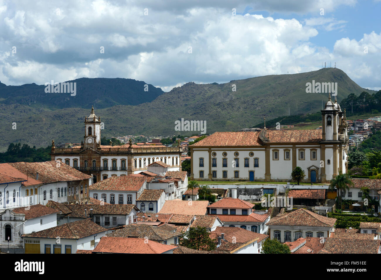Blick von der Unesco Welt Erbe Stadt Ouro Preto in Minas Gerais, Brasilien Stockfoto