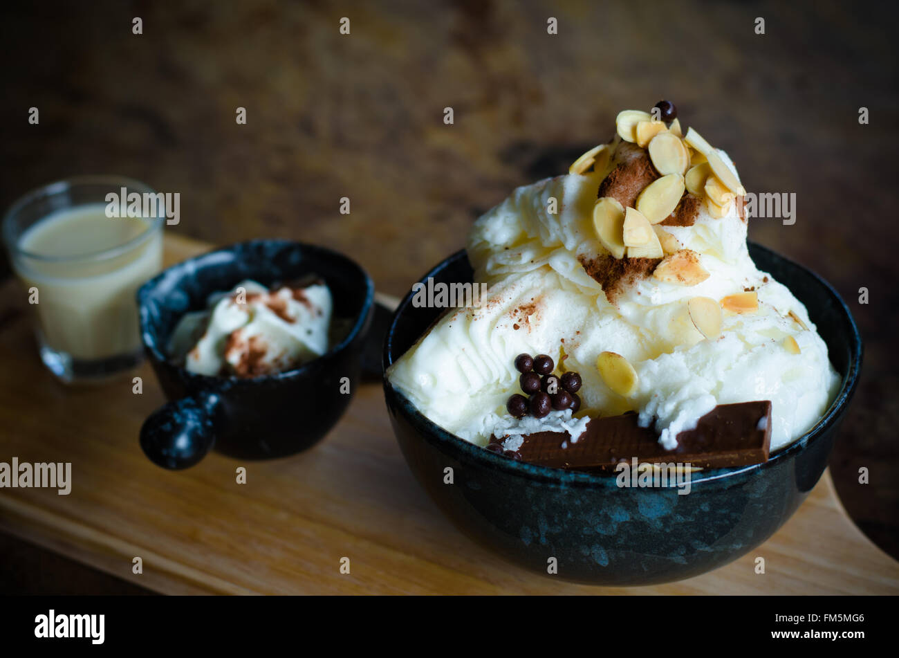 Eis-Frappe mit Milch aromatisiert und Mandel (Chui Hoah-Bing) Stockfoto