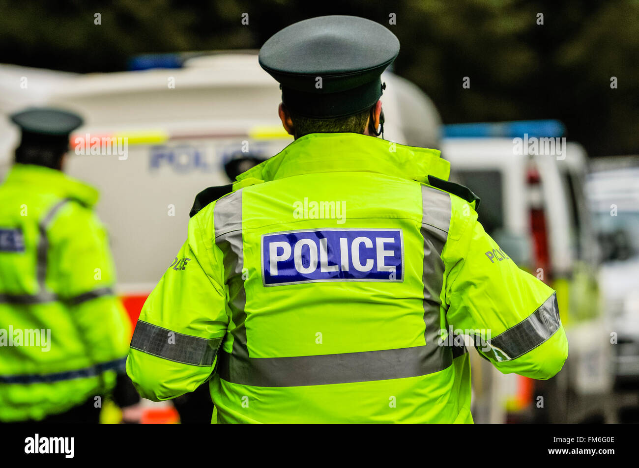 Polizei Hochsicht Jacke im Dienst tragen. Stockfoto