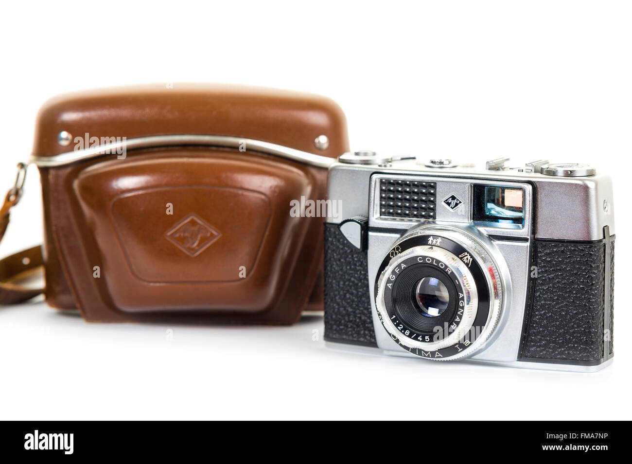Agfa Optima vintage analogen 35mm Film Kamera aus den frühen 1960er Jahren auf weißem Hintergrund isoliert Model Release: Nein Property Release: Nein. Stockfoto