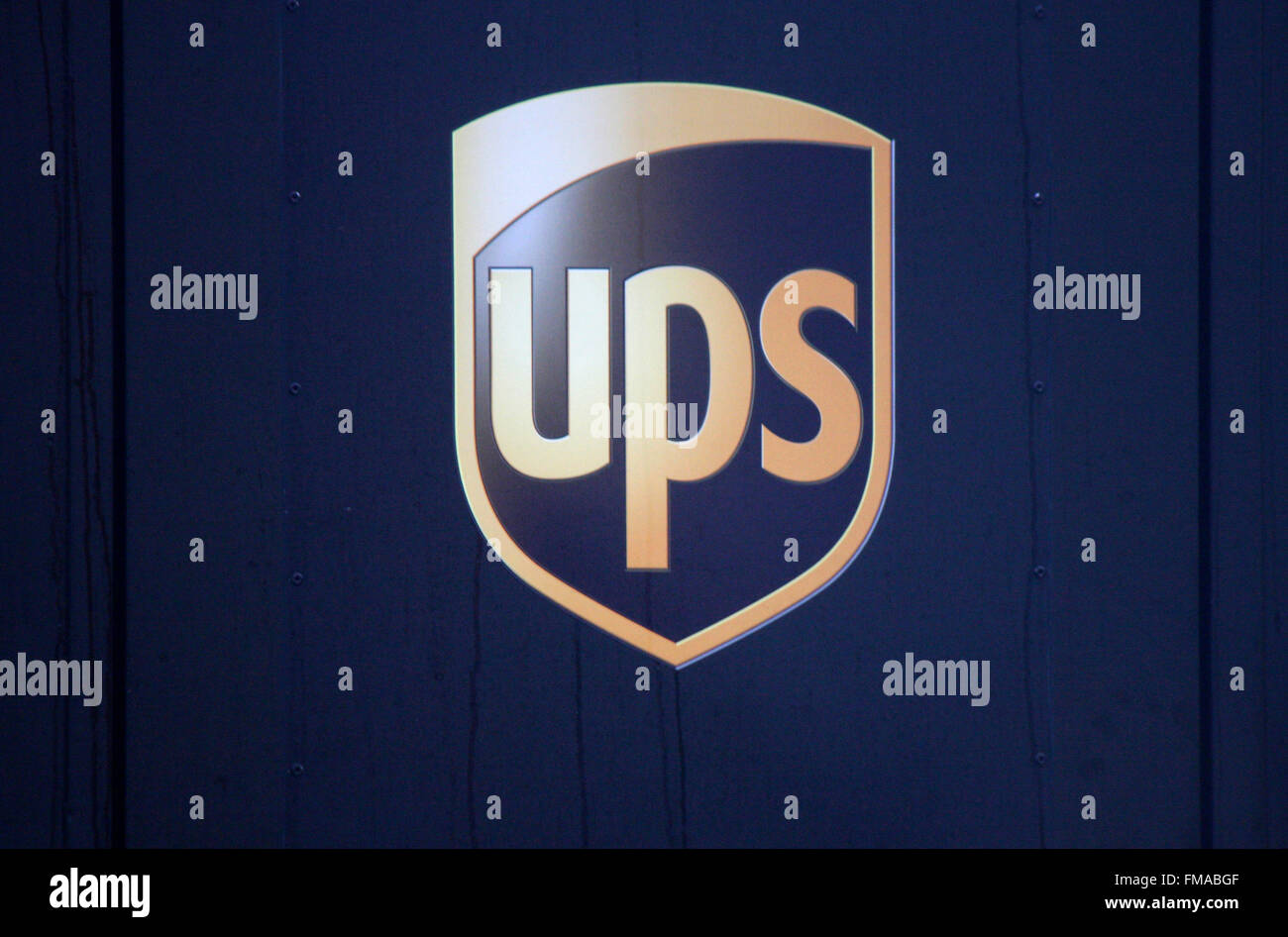 Markenname: "UPS - United Parcel Service", Dezember 2013, Berlin. Stockfoto