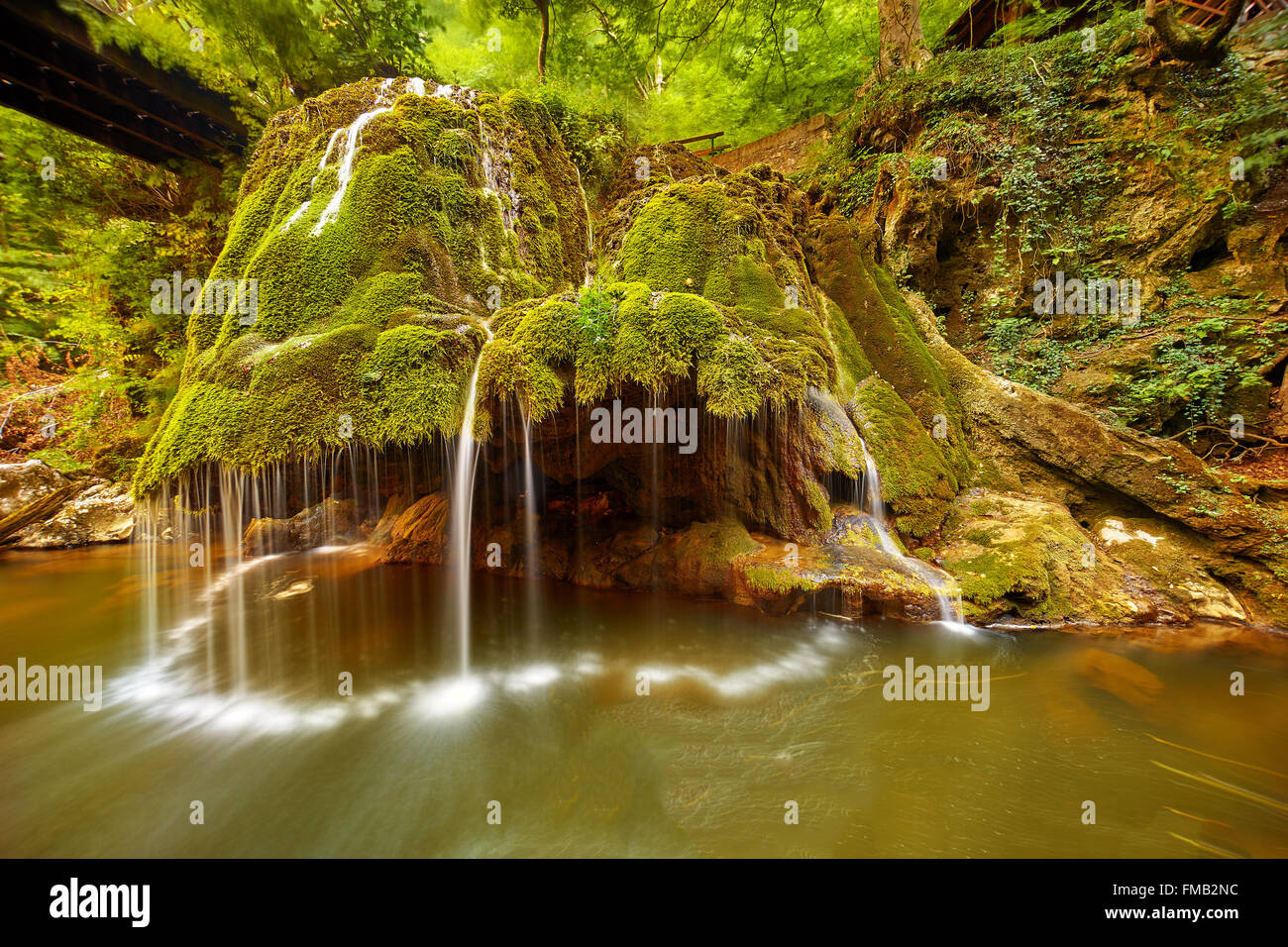 Wasserfall-Landschaft am Bigar, Rumänien Stockfoto