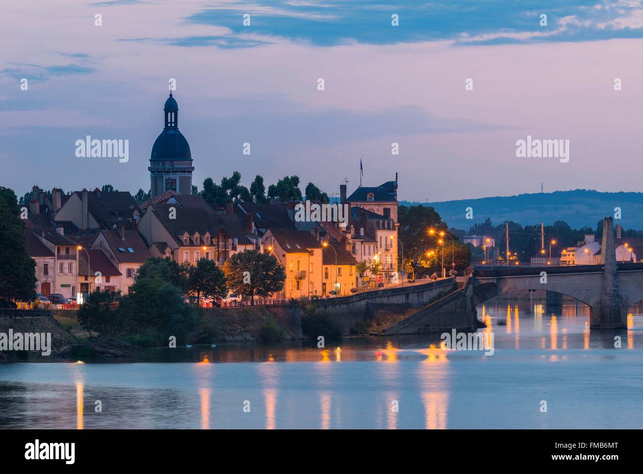 Frankreich, Saone et Loire, Chalon Sur Saone, Saint-Laurent-Insel und dem Krankenhaus dome Stockfoto