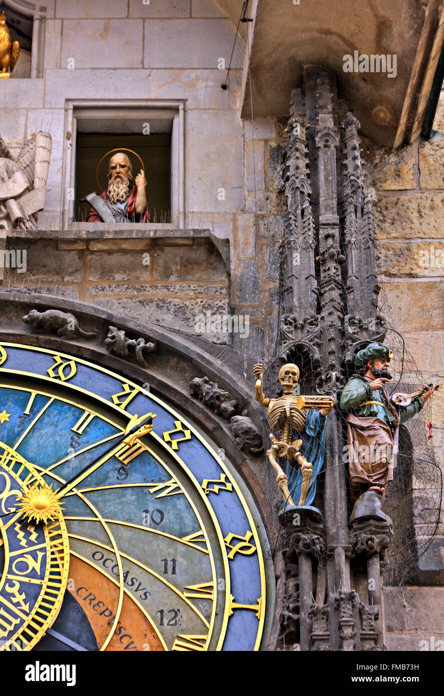 Die "parade" der Apostel über die astronomische Uhr, altes Rathaus, Altstädter Ring, Stare Mesto, Prag, Tschechische Republik Stockfoto