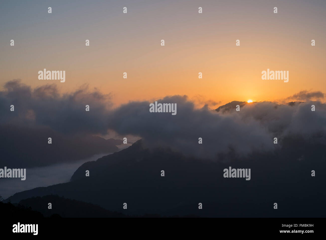 Sonnenaufgang auf der berühmten Naturlandschaft des Hehuanshan, Taiwan Stockfoto