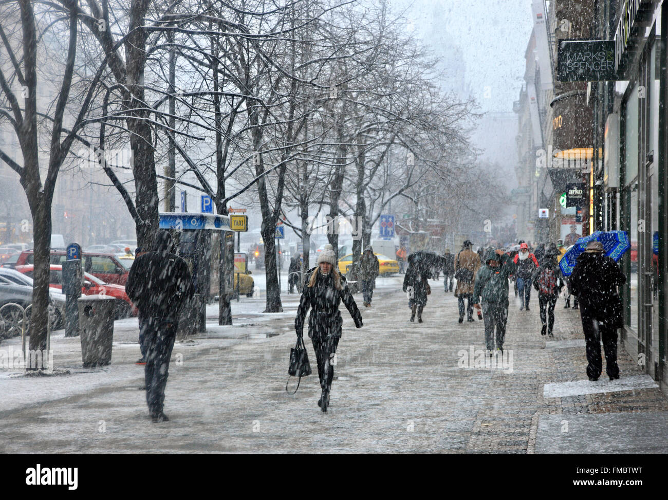 Schneefall am Wenzelsplatz (Vaclavske Namesti), Nove Mesto ("New Town"), Prag, Tschechische Republik Stockfoto