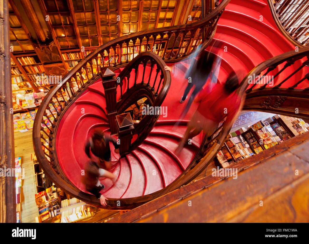 Portugal, Porto, Innenansicht der Buchhandlung Lello. Stockfoto