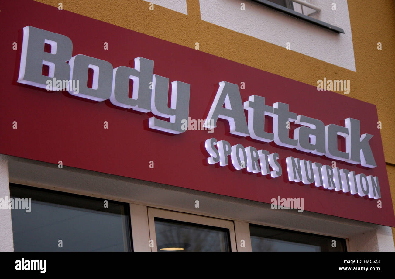 Markenname: "Body Attack Sports Nutrition", Berlin. Stockfoto