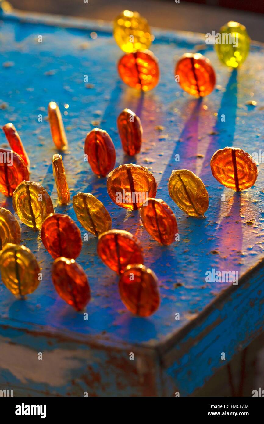 Cuba, Holguin, Gibara, Lutscher Orange und rot in der Sonne Stockfoto