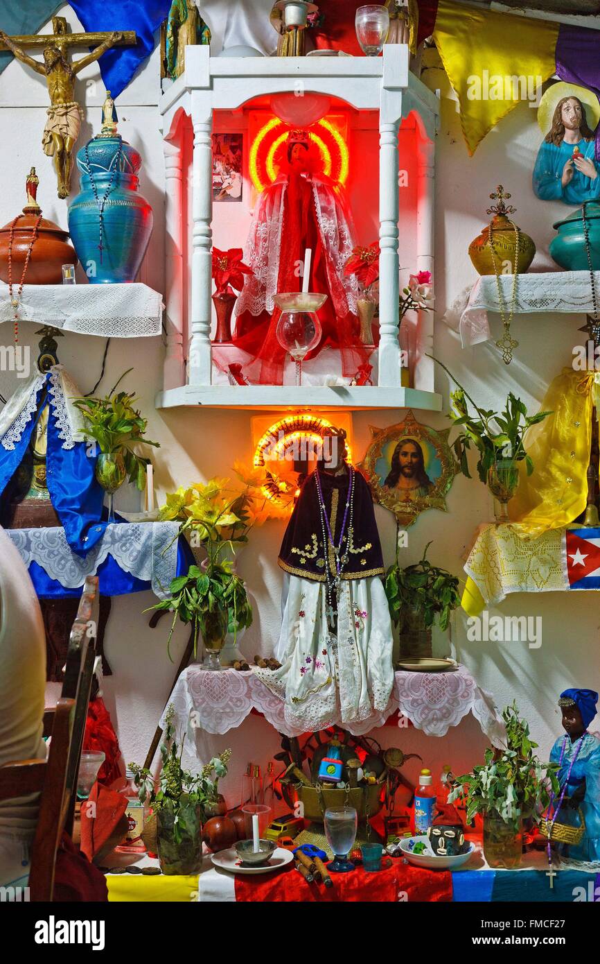 Cuba, Holguin, Gibara, Christuslicht, Jungfrauen und ex-Voto in einer Wohnung Stockfoto