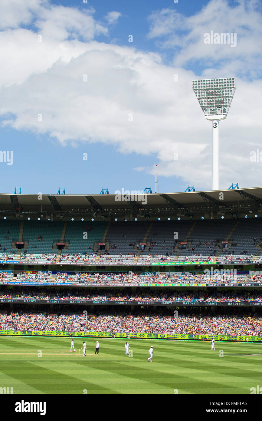 Cricket-Match im Melbourne Cricket Ground (MCG), Melbourne, Victoria, Australien Stockfoto