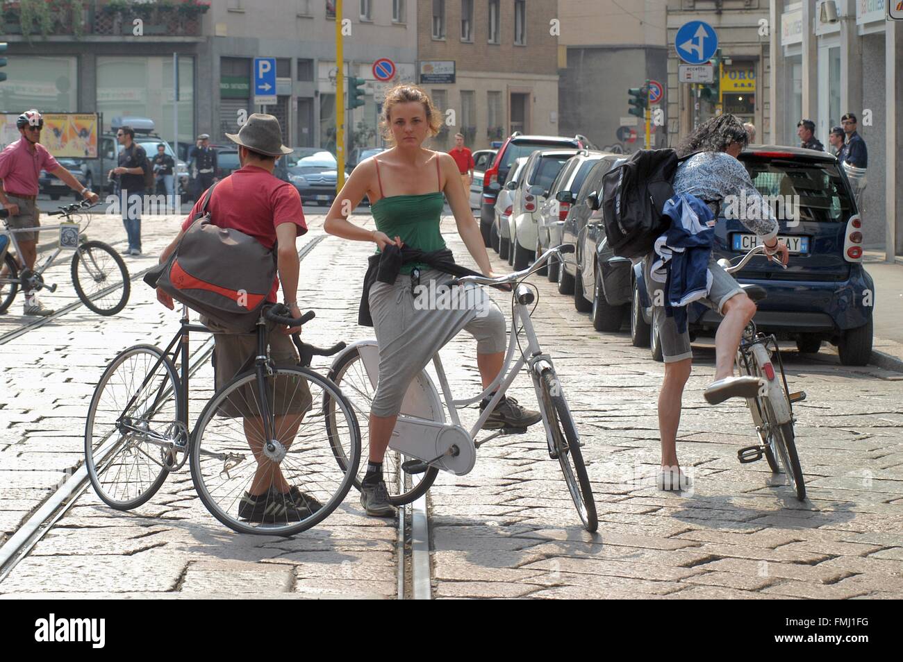 Mailand, Italien, Fahrräder auf der Straße Stockfoto