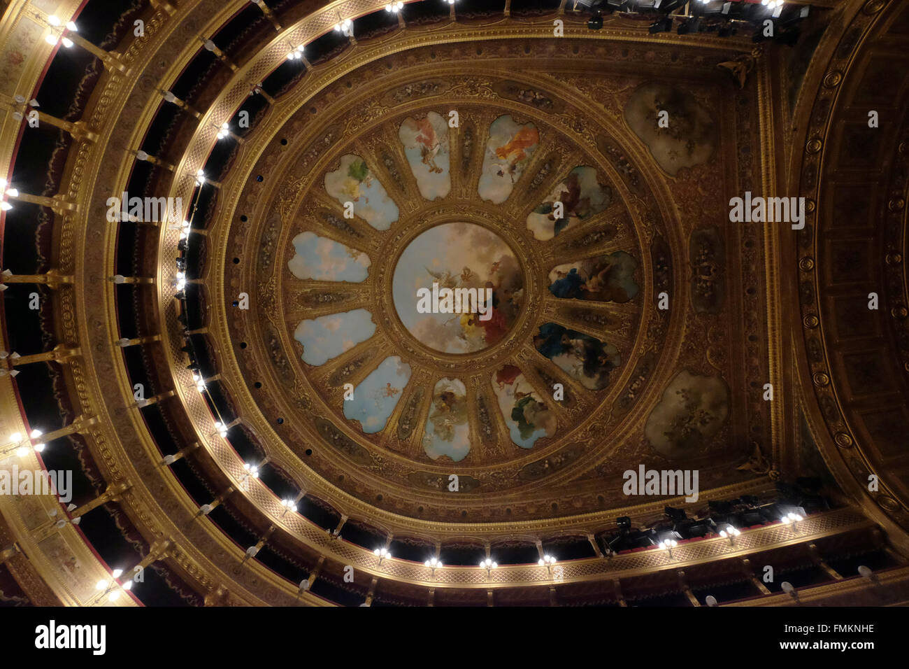 Decke in der Haupthalle, Massimo Theater, Palermo, Sizilien, Italien Stockfoto