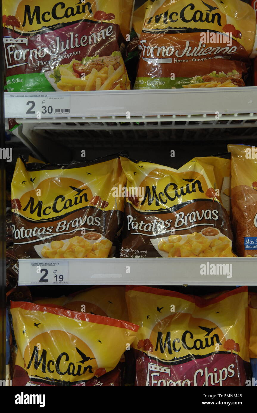 McCain auf dem Display in Carrefour - Malaga, Spanien Stockfoto