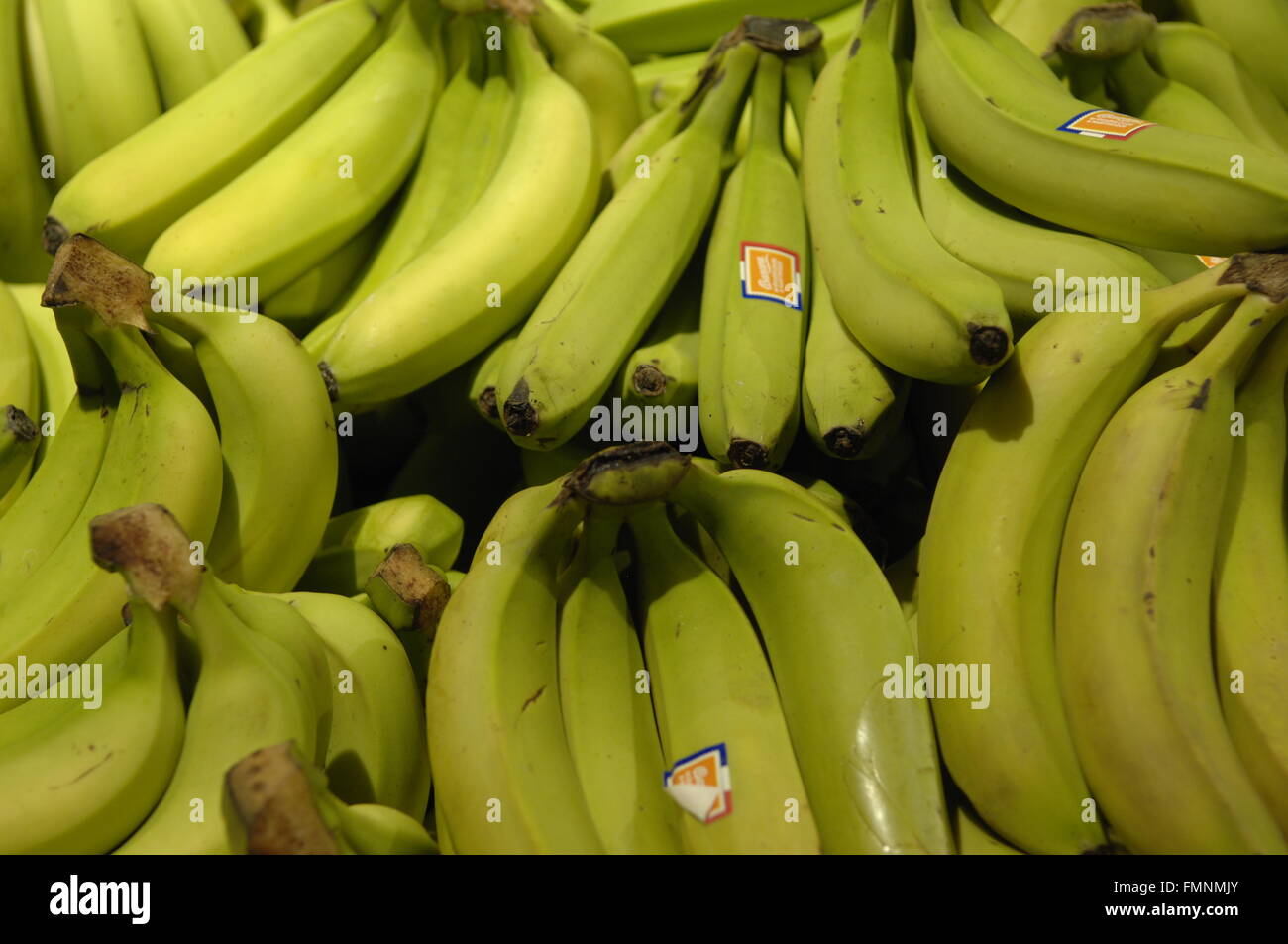 Banane in Carrefour Markt super - Malaga - Spanien Stockfoto