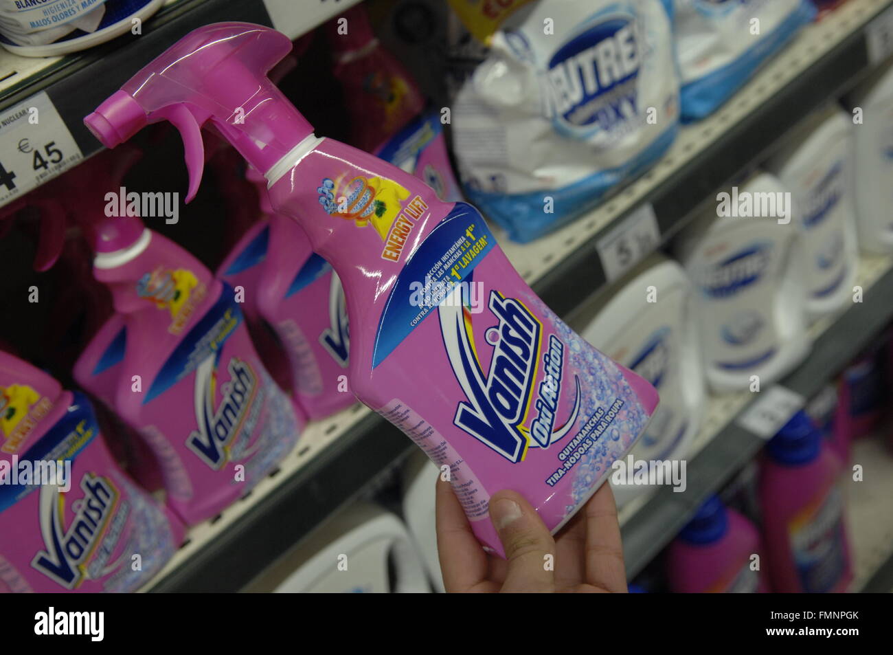 Verschwinden Sie, statt im Carrefour - Malaga, Spanien Stockfoto