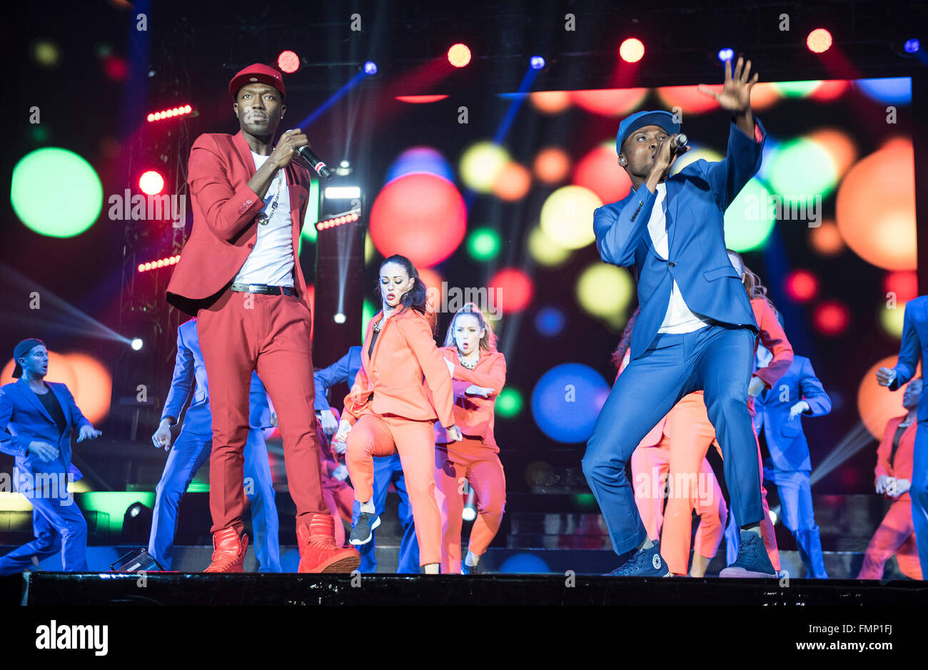Manchester, UK. 12. März 2016. Reggie ' n ' Bollie führen auf der X Factor Live Tour 2016 in der Manchester Arena 03.12.2016 Credit: Gary Mather/Alamy Live News Stockfoto