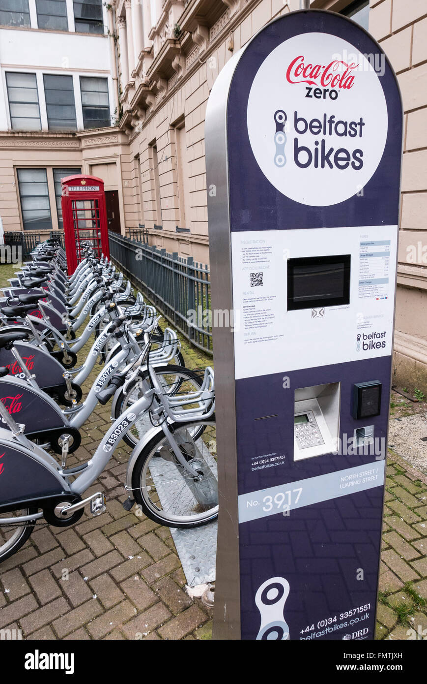 Belfast-Bikes - Fahrräder für kurzfristige Vermietung von Bewohnern und Besuchern zur Verfügung. Stockfoto