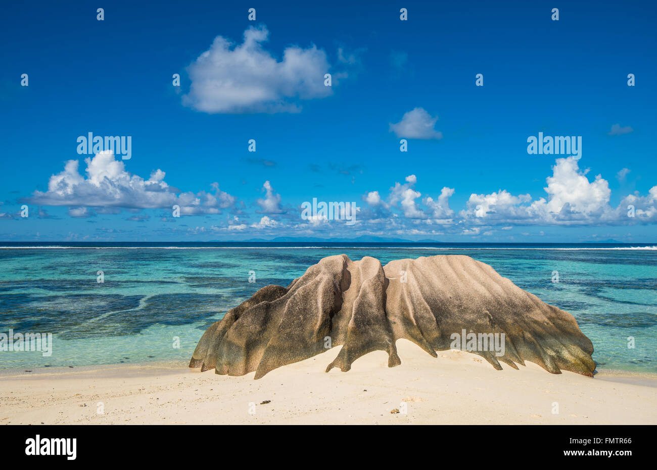 Tropische Insel Strand, Source d ' Argent, La Digue, Seychellen Stockfoto Tropische Insel Strand, Source d ' Argent, La Digue, Seychellen Stockfoto