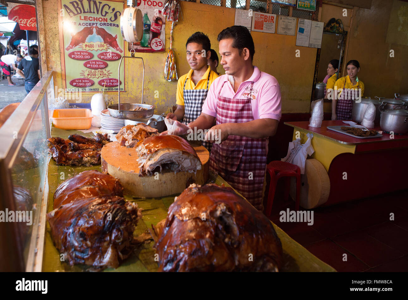 Das kulinarische Nationalgericht der Philippinen ist ein Spieß gebratenes Schwein wie Lechon Baboy bekannt. Stockfoto