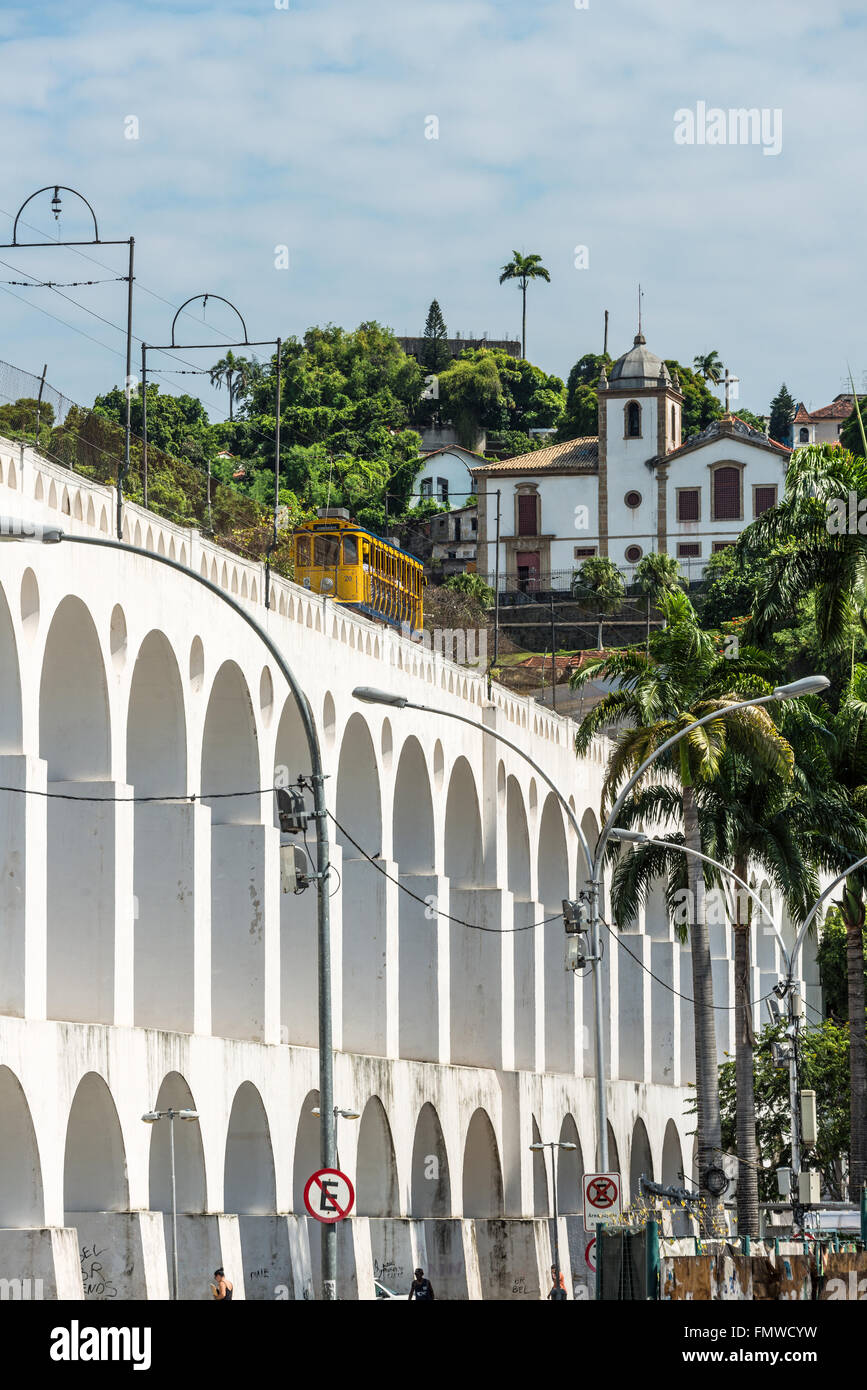 RIO DE JANEIRO, 19. Februar 2016 - nach vielen Jahren in Rio De Janeiro wieder eine berühmte Straßenbahn von Lapa, Santa Ter ins Leben gerufen haben Stockfoto