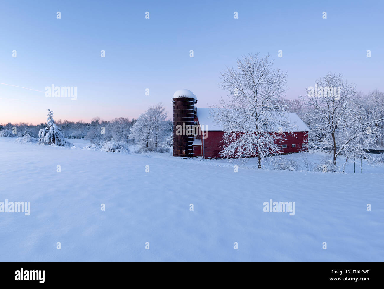 Historischen Raynes Bauernhof im Winter nach Schneesturm, Exeter, New Hampshire Stockfoto