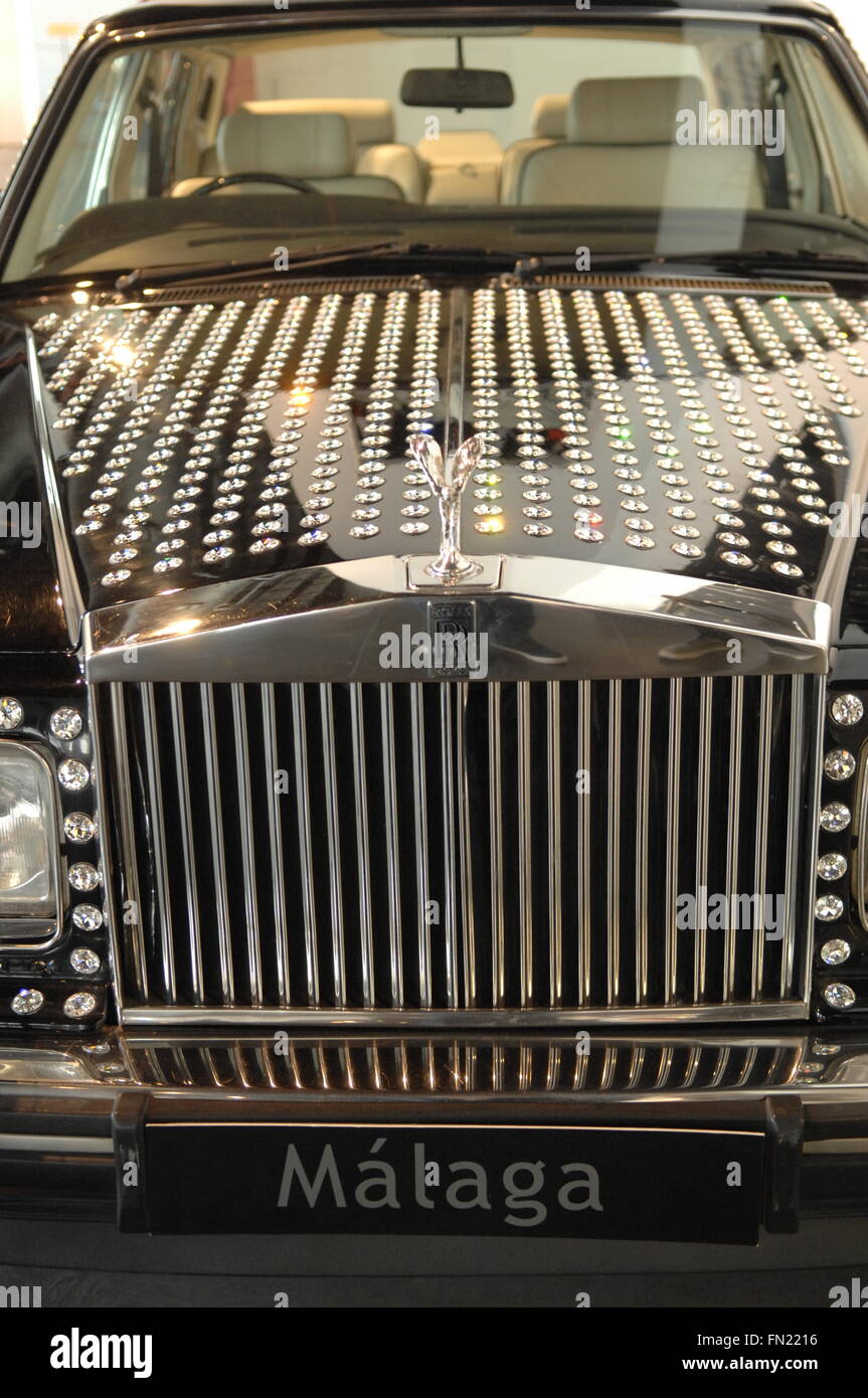 1985 Rolls-Royce (The Jet Car), gegründet von Charles Stewart Rolls, von Susana Martins mit Swarovski-Kristallen verziert Stockfoto