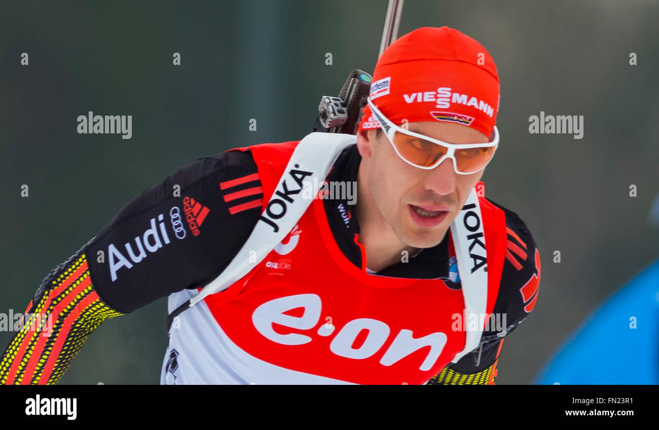 Holmenkollen, Oslo, Norwegen. 13. März 2016. IBU Biathlon Weltmeisterschaften. Arnd Peiffer Deutschlands in Aktion während der Männer 15 km Masse starten Wettbewerb bei den IBU World Championships Biathlon 2016 in Holmenkollen Oslo, Norwegen. Bildnachweis: Aktion Plus Sport/Alamy Live-Nachrichten Stockfoto