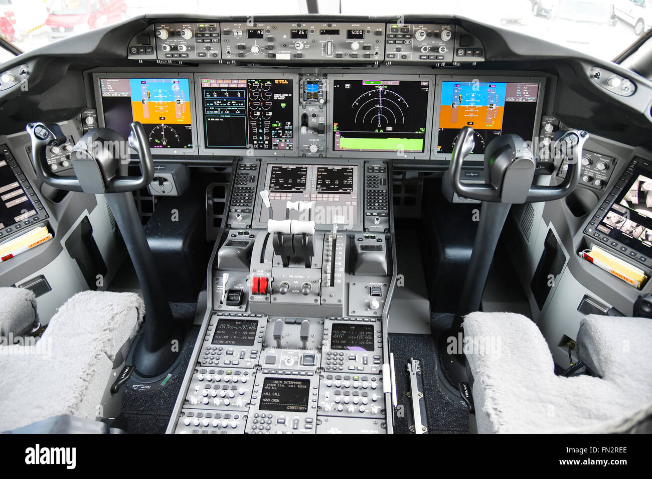 Cockpit, Panel, Schalter, Boeing 787, B787, b 8, 9, Dreamliner, Dream Liner, Flughafen München, Flughafen München, MUC, EDDM Stockfoto