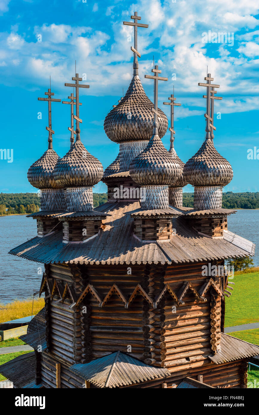 Antike hölzerne Kirche der Verklärung auf der Insel Kischi Stockfoto