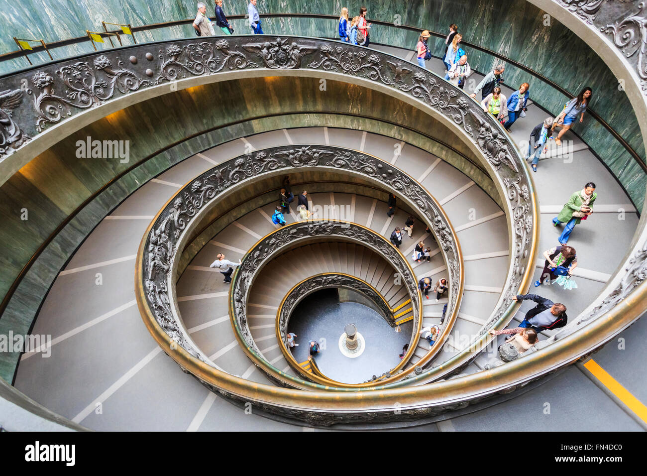 Kultige Spirale Bramante-Treppe in den Vatikanischen Museen, Rom, Italien Stockfoto